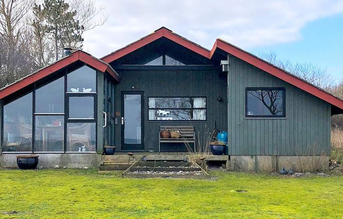 6 person holiday home in Grenaa-By Traum