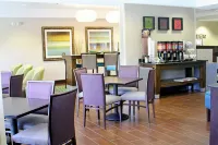 Hampton Inn Tampa-Airport/Rocky Point - Airport Shuttle