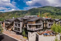 The Sky Residences at W Aspen - 4-Star