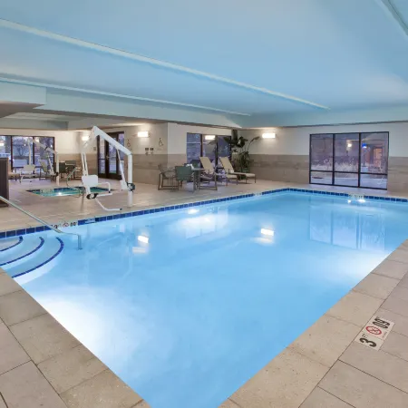 Hampton Inn & Suites Alliance