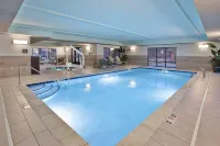 Hampton Inn & Suites Alliance - Pools