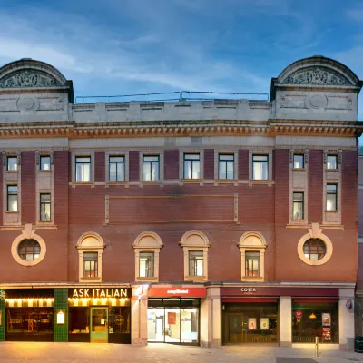 อีซี โฮเทล ลีดส์ โรงแรมใกล้ศูนย์การค้า Crossgates Shopping Centre
