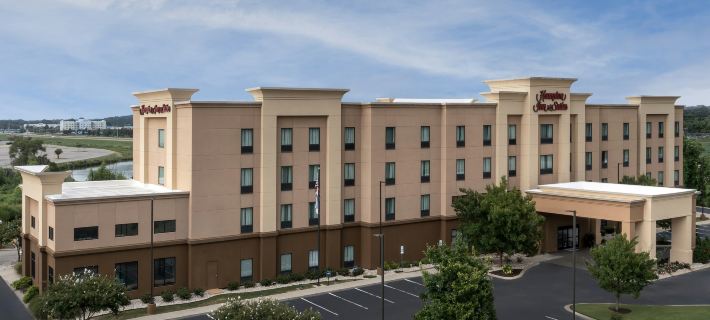 Hampton Inn & Suites Tupelo/Barnes Crossing Hotels in Lee County