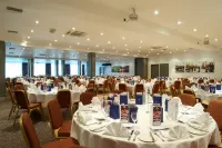 Humber Royal Hotel - parking