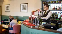 County Hotel - parking