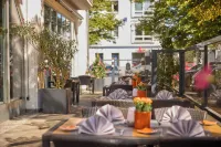 DoubleTree by Hilton Hannover Schweizerhof - breakfast