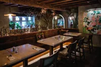 Walton View Hotel - فطور
