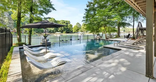 Niblick on Norman w/Heated Pool & Optional Boat Rental - Homestays