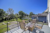 Couple's Welcome! Cozy Beckley Escape w/ Deck - 3-Sterne