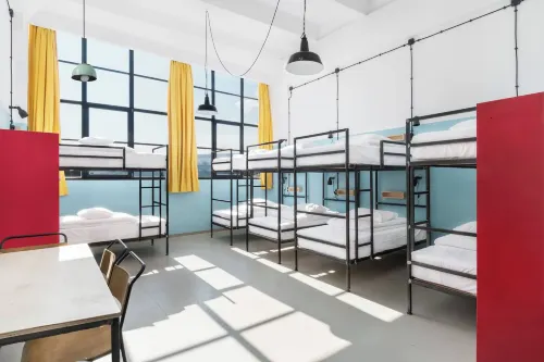 Fabrika Hostel & Suites - 2-Star