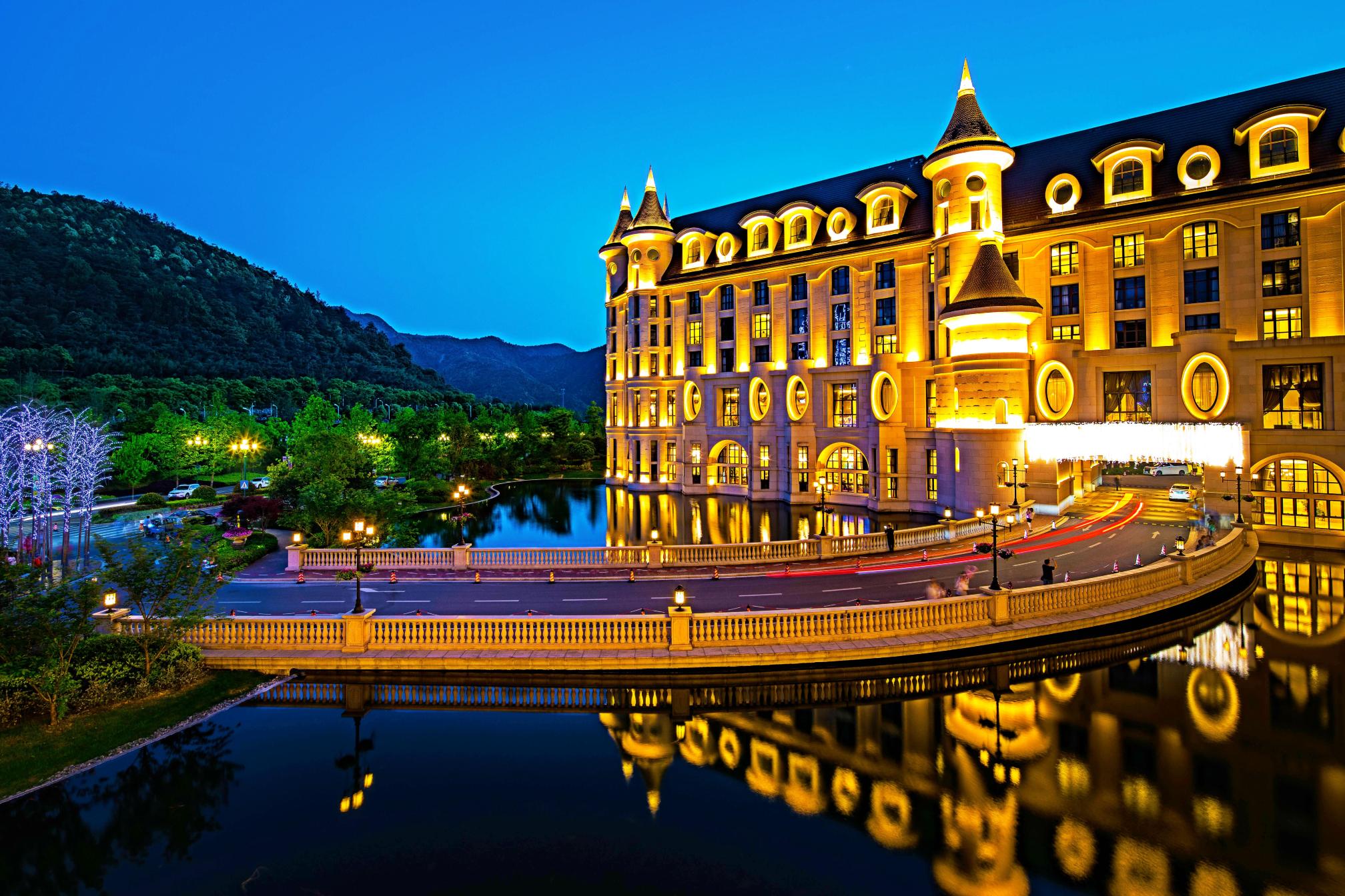 yinrun jinjiang castle hotel