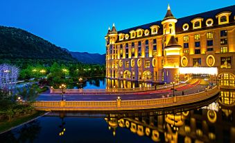 Yinrun Jinjiang Castle Hotel