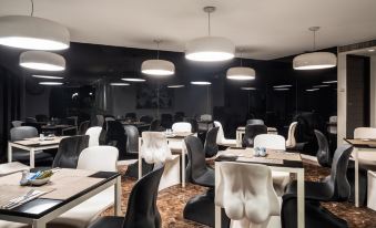 S33 Compact Sukhumvit Hotel