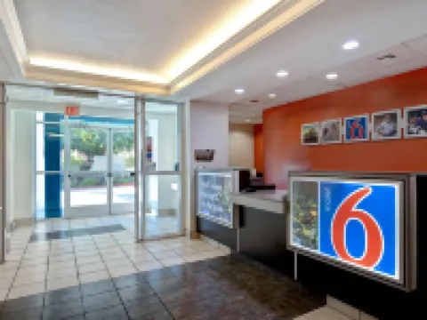 Motel 6-Gilroy, CA Hoteles en Gilroy