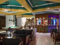 Tangerine Beach Hotel - bar