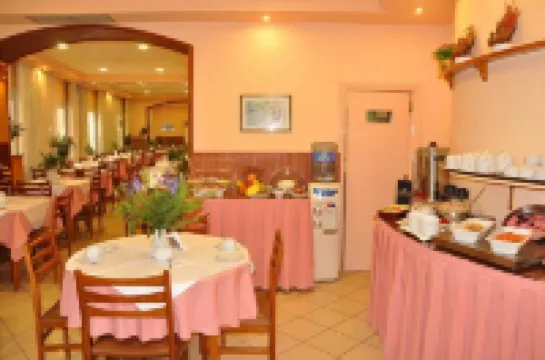 布列塔尼酒店 派拉馬酒店