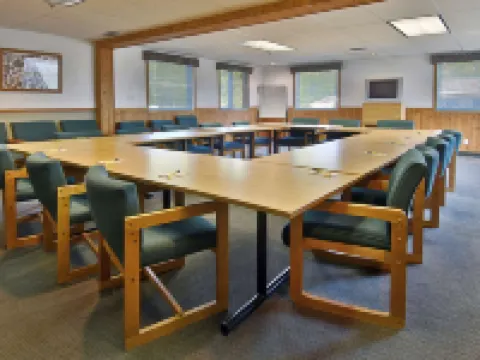 Super 8 by Wyndham Kenora Hoteles en Kenora