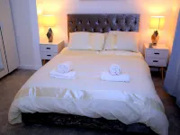 A Modern, Comfy Newly Remodeled 2Bd House Hotels in Dagenham