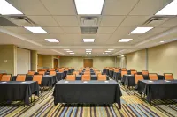 Fairfield Inn & Suites Birmingham Fultondale/I-65 Отели в г. Фултондейл