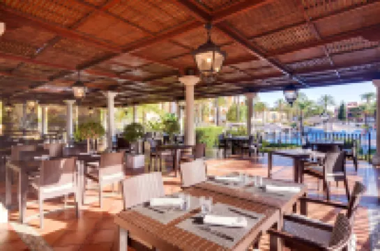 Meliá Zahara Resort & Villas