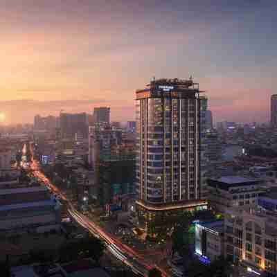 Courtyard by Marriott Phnom Penh Hotel Exterior