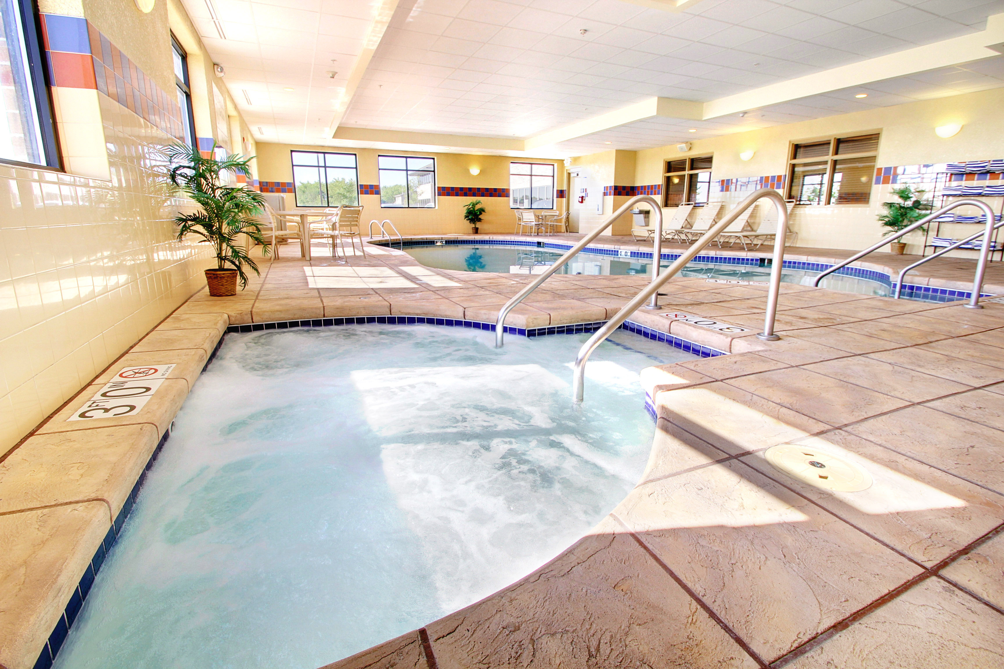 Hampton Inn & Suites West Bend