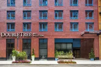 Doubletree by Hilton New York Times Square West Hotels near Tiffany & Co.(New York - 57th Street - Flagship Store)