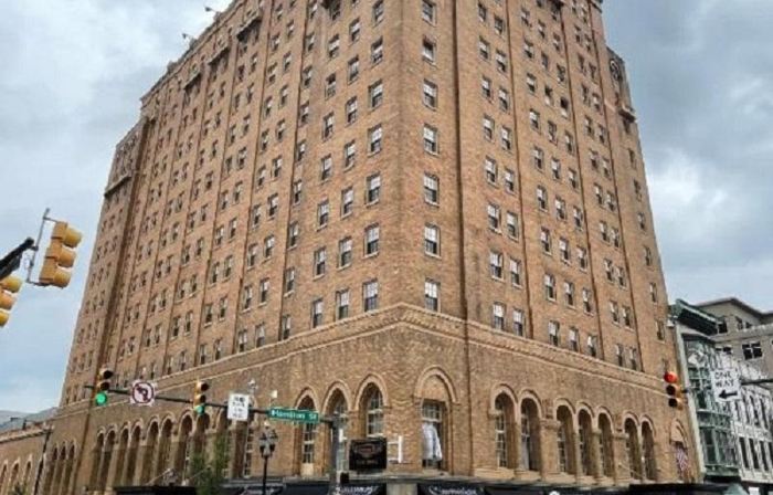 Americus Hotel