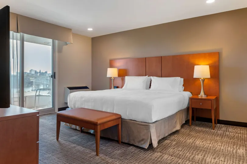 Best Western Plus Gatineau-Ottawa Downtown เบสท์ เวสเทิร์น พลัส กาติโน-ออตตาวา ดาวน์ทาวน์