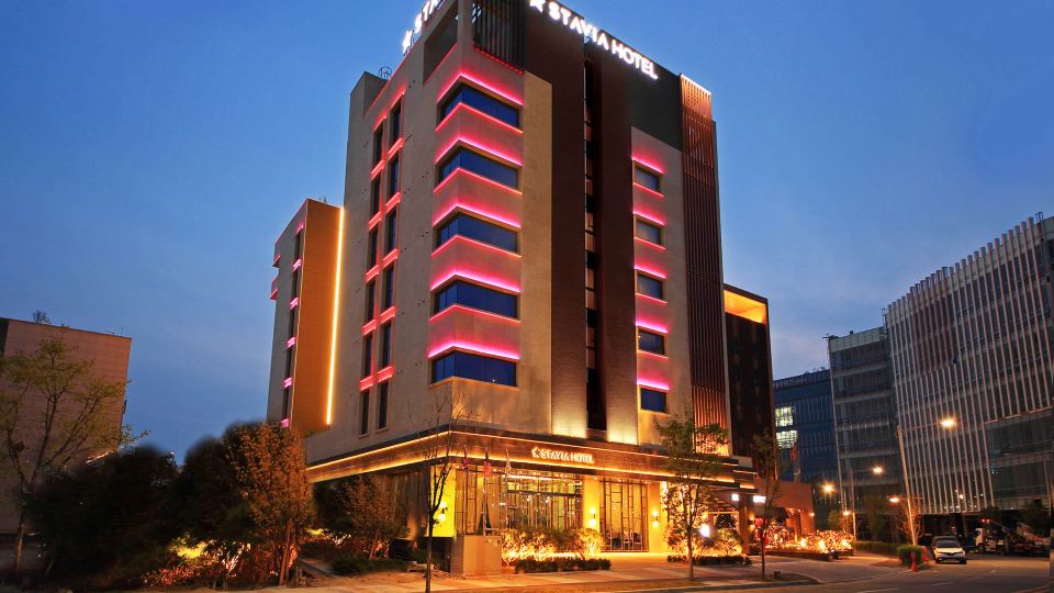 Stavia Hotel