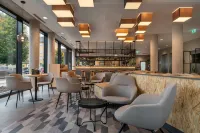 Holiday Inn - the niu, TIMBER ESSLINGEN by IHG - bar