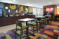 Chester Inn & Suites Hotels in Sharonville