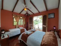 Suymar Ecolodge Galapagos Hotels in Санта-Крус