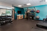 avid hotel SUMMERVILLE by IHG - Gym