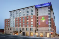 Holiday Inn Express & Suites Downtown Ottawa East