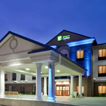 Holiday Inn Express & Suites Mcpherson by IHG