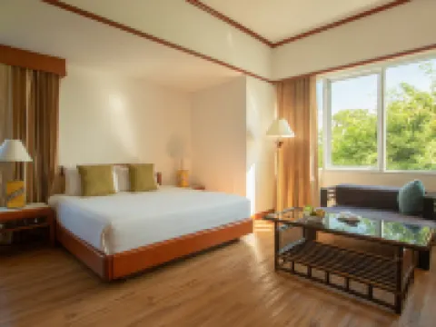 โรงแรมเซ็นทาราไลฟ์แม่สอด โรงแรมในแม่สอด