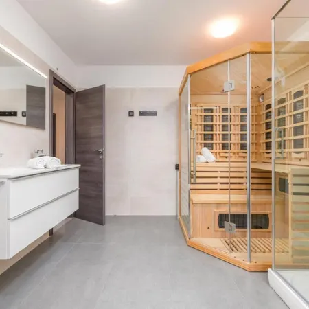 Villa D Pula 3-Bedrooms Luxury Accomodation