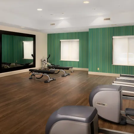 Holiday Inn Express & Suites INDEPENDENCE-KANSAS CITY by IHG