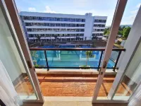 Raja Hotel Kuta Mandalika Resort & Convention - Romantic