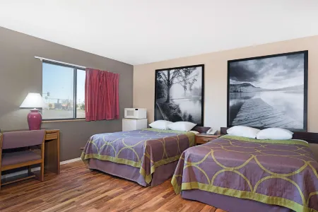 Super 8 by Wyndham Marshall MN Отели в г. Маршалл