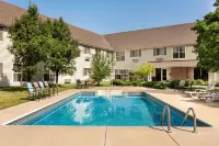 Baymont by Wyndham Wichita East - Pools