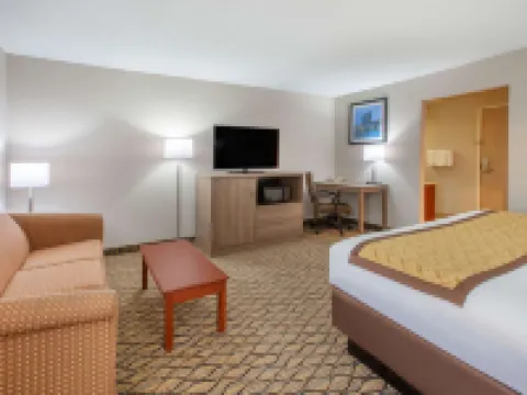 Baymont by Wyndham Grand Rapids Airport Hotels in Cascade Township