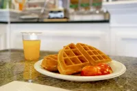 クオリティ スイーツ サンアントニオ ノースイースト - 朝食