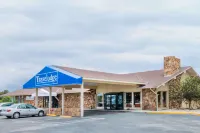 Studio Lodge Laramie Hotels in Laramie