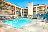 Days Inn & Suites by Wyndham Albuquerque North Hotels in Los Ranchos de Albuquerque