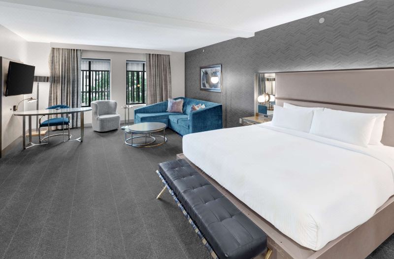 Tulsa Club Hotel, Curio Collection by Hilton