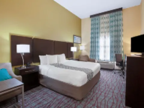 La Quinta Inn & Suites by Wyndham Pasadena North Hoteles en Pasadena