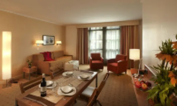 巴黎左岸聖日耳曼德佩馨樂庭酒店（近塞納河畔，巴黎聖母院）