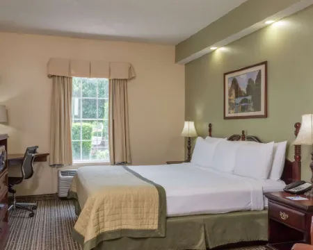 Baymont by Wyndham Lakeland Hotels in Lakeland